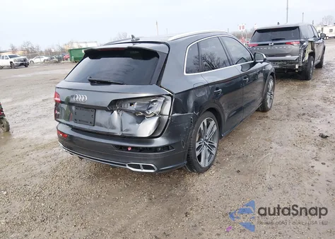 2018 Audi Sq5 3.0T Premium Plus z USA, uszkodzony, nr VIN WA1C4AFY9J2140780